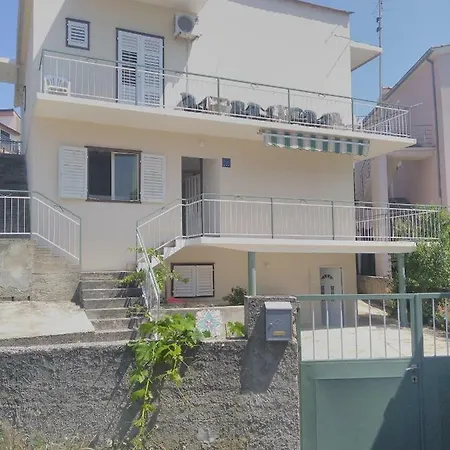 Apartment Adrian I David